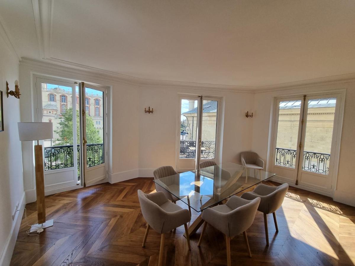 Face Chateau St Germain En Laye, Appartement 4 A 6 Personnes, 23 Min De Paris Champs-Elysees Saint-Germain-en-Laye Exteriér fotografie