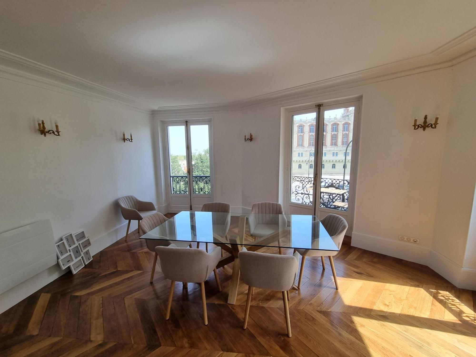 Face Chateau St Germain En Laye, Appartement 4 A 6 Personnes, 23 Min De Paris Champs-Elysees Saint-Germain-en-Laye Exteriér fotografie